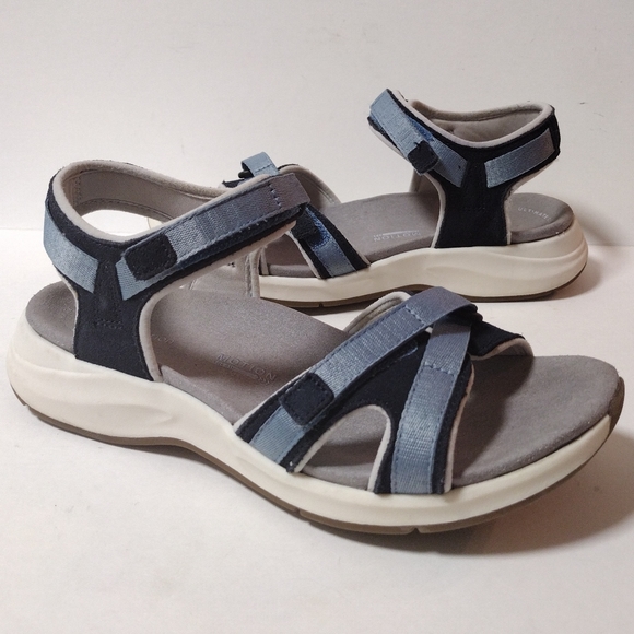Clarks Women's Solan Drift Slingback Outdoor Sport Sandals Size 6 - Picture 4 of 8